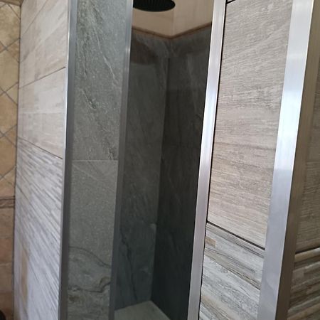 B&B Il Rifugio Del Lupo - E6721 Paringianu Εξωτερικό φωτογραφία
