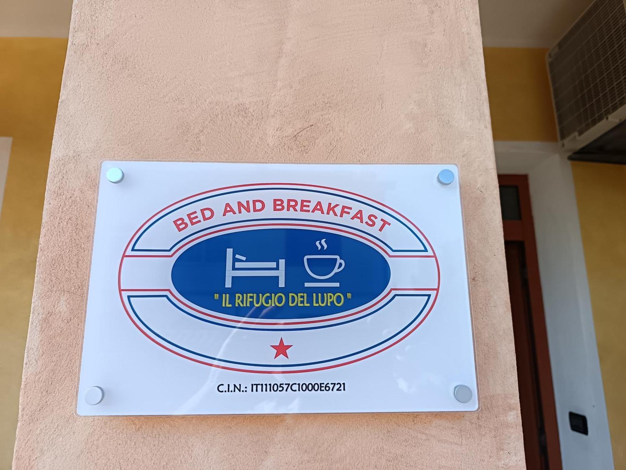 B&B Il Rifugio Del Lupo - E6721 Paringianu Εξωτερικό φωτογραφία